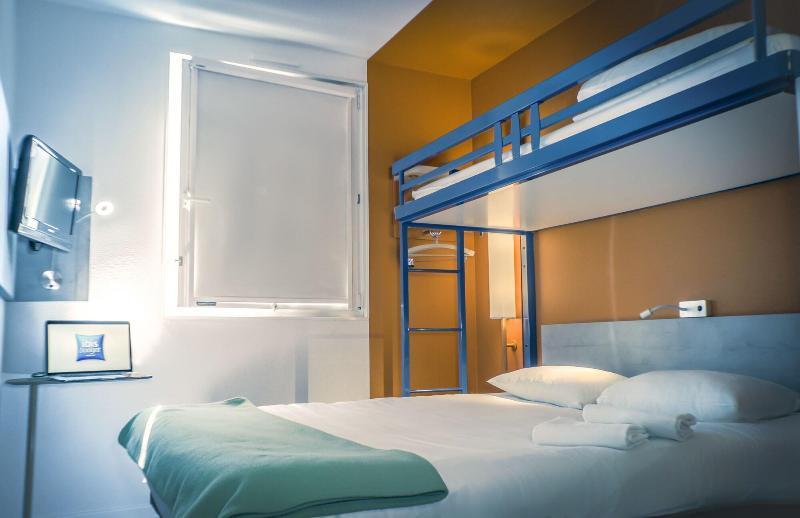 Ibis Budget Colmar Centre Gare Esterno foto
