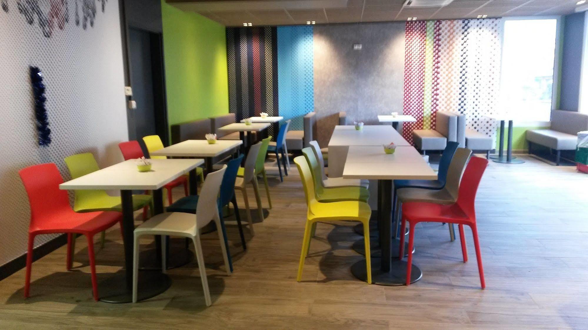 Ibis Budget Colmar Centre Gare Esterno foto